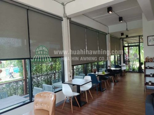 LINE_ALBUM_Louis curtain_250408_10