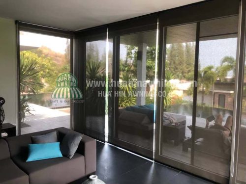 LINE_ALBUM_Louis curtain_250408_4