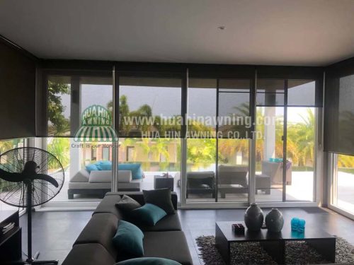 LINE_ALBUM_Louis curtain_250408_5
