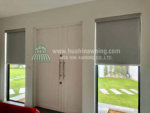 LINE_ALBUM_Louis curtain_250408_7